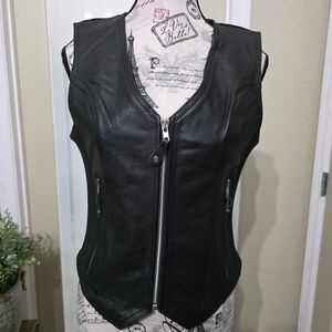 Tack Field Womans Leather Vest‎ w/gun pocket Size S